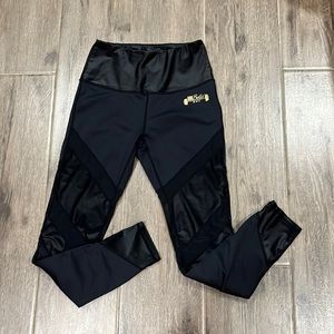 The chestee leggings - medium